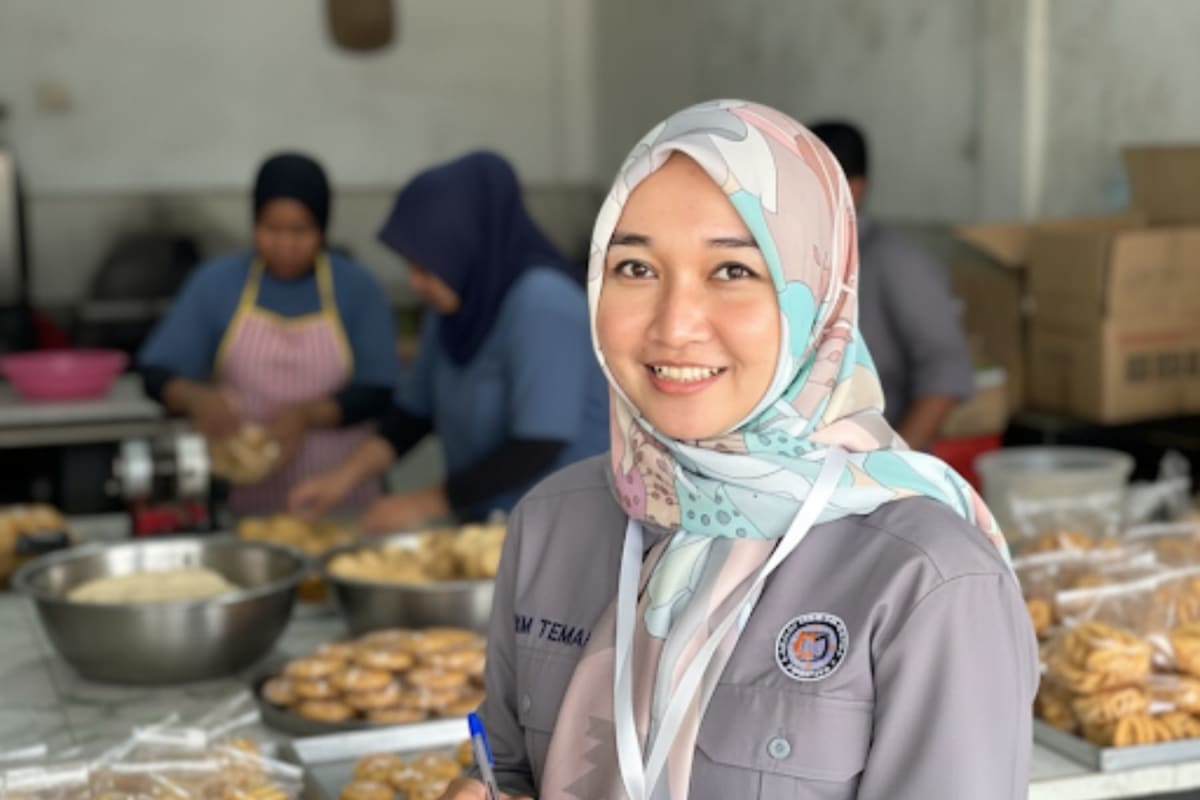 Kisah Mahasiswa Berprestasi di Tengah Keterbatasan
